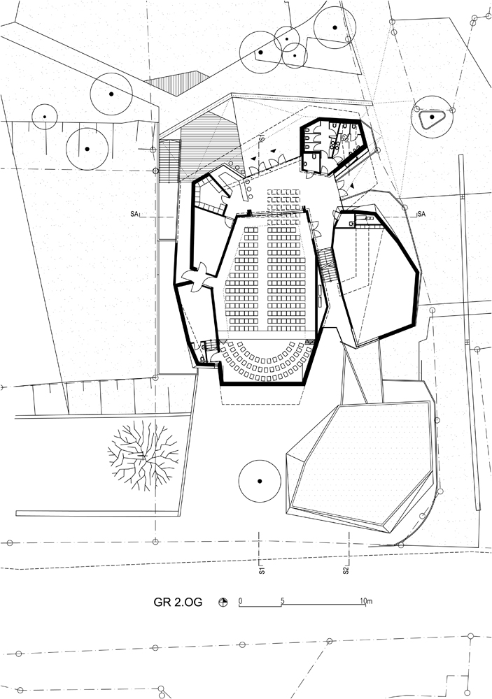 Community Center in Abfaltersbach / Machné Architekten
