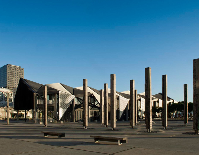 Te Wharewaka / architecture +