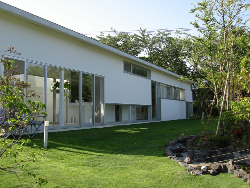 Izukougen House / Atelier Shinya Miura