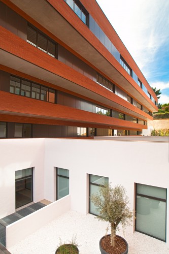 Residential Center Cugat Natura / JF Arquitectes