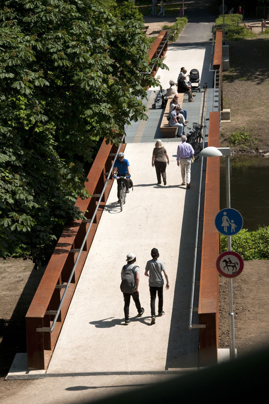 Wupper-Bridge Opladen / Ağırbaş & Wienstroer