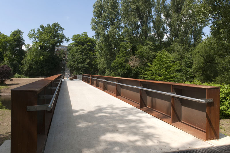 Wupper-Bridge Opladen / Ağırbaş & Wienstroer