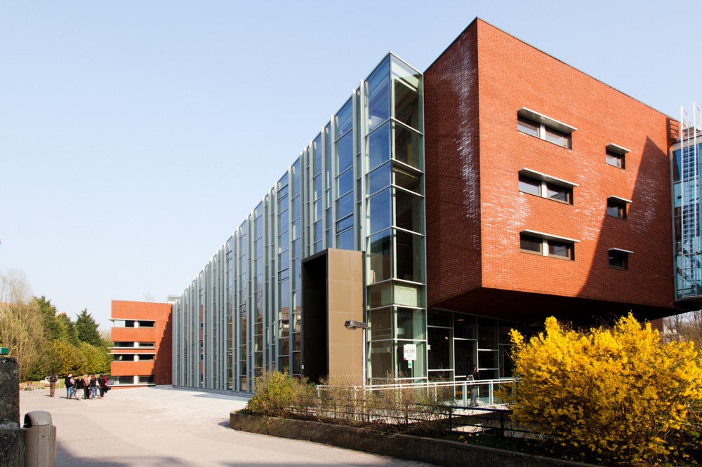 New Technical Institute – ECAM – Site UCL /  MODULO Architects + KhôZé Architecture