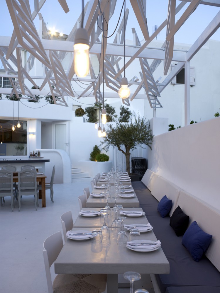 Phos Restaurant in Mykonos Town / LM Architects