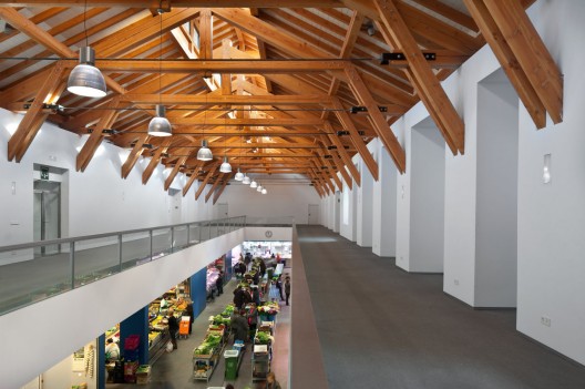 Etxezabala Office Building / AH Asociados