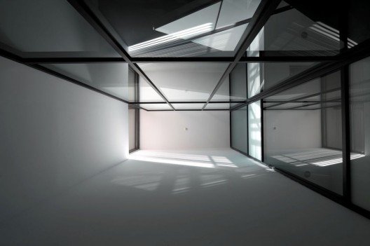 Etxezabala Office Building / AH Asociados