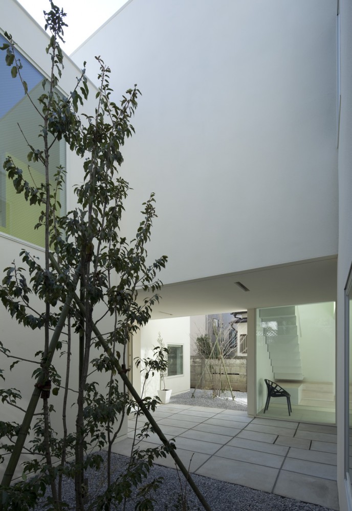 Portico / Aida Atelier + Kuno Lab
