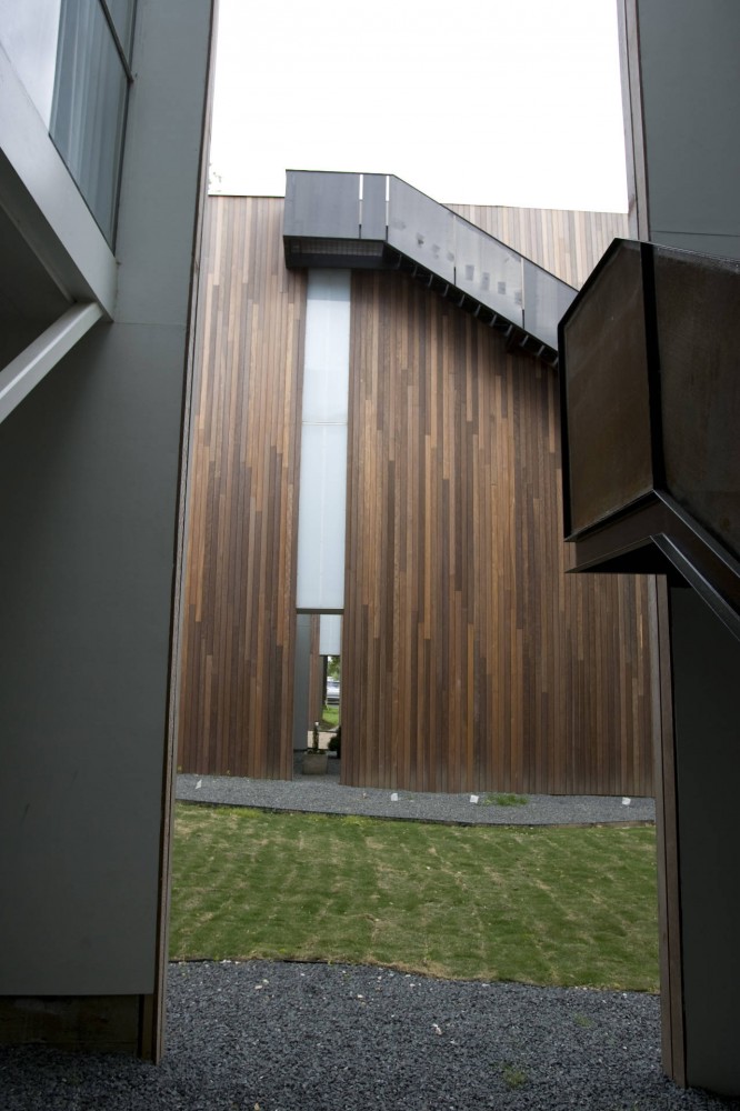 Riverview Gardens Residence / Bercy Chen Studio