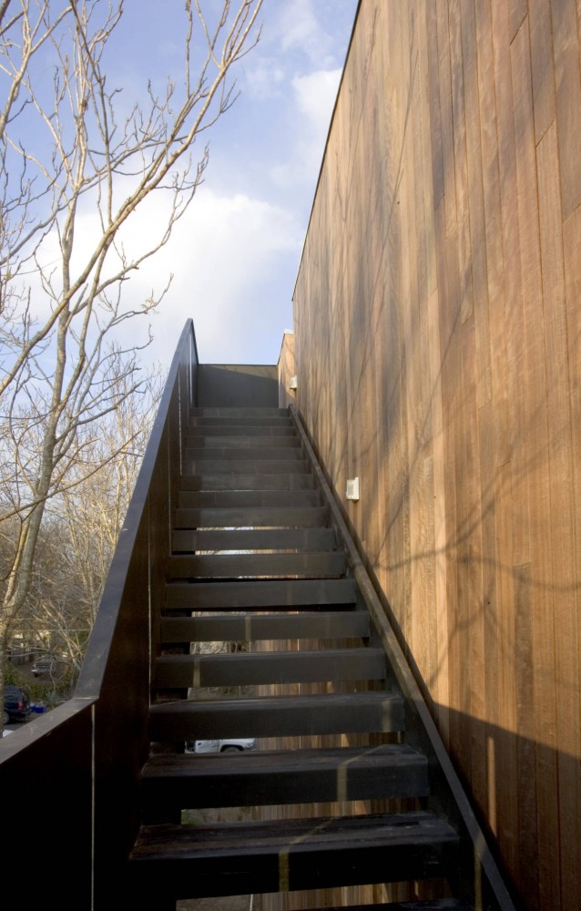 Riverview Gardens Residence / Bercy Chen Studio