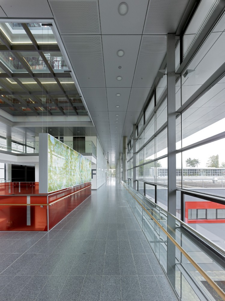 Ulm Surgical Center /  KSP Jürgen Engel Architekten