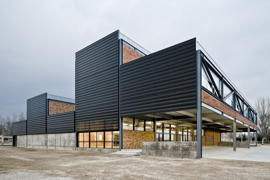 School of Art and Design in Amposta / David Sebastian and Gerard Puig