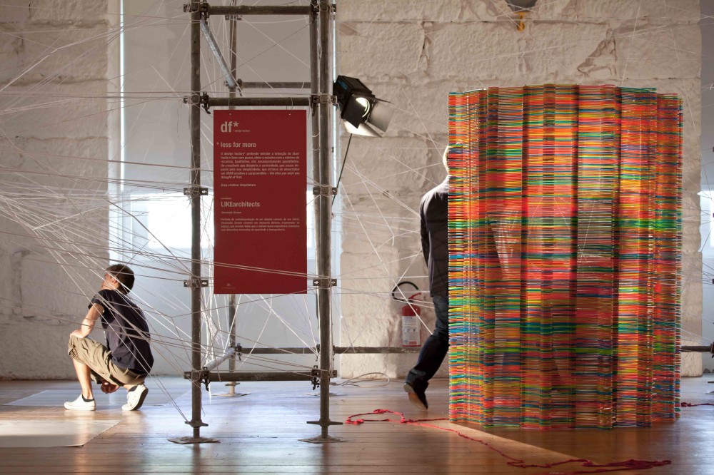 Chromatic Screen / Like Architects