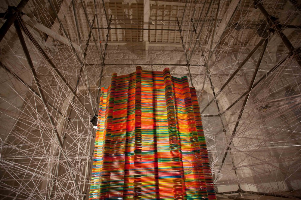 Chromatic Screen / Like Architects