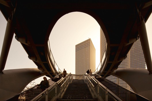 Aircraft Carrier: Azrieli Center, Tel Aviv by Fernando Guerra