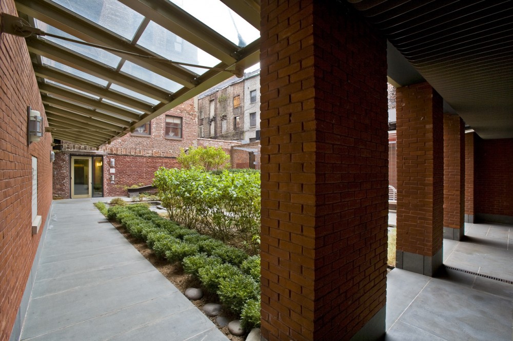 Historic Front Street / Cook + Fox Architects