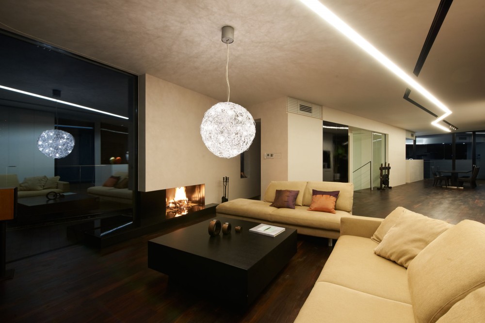 N-House / Takato Tamagami