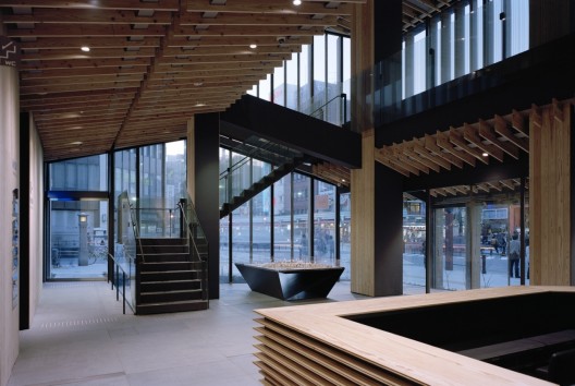 Asakusa Culture and Tourism Center / Kengo Kuma & Associates