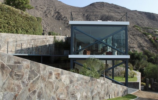 Viewpoint House / 2.8x arquitectos