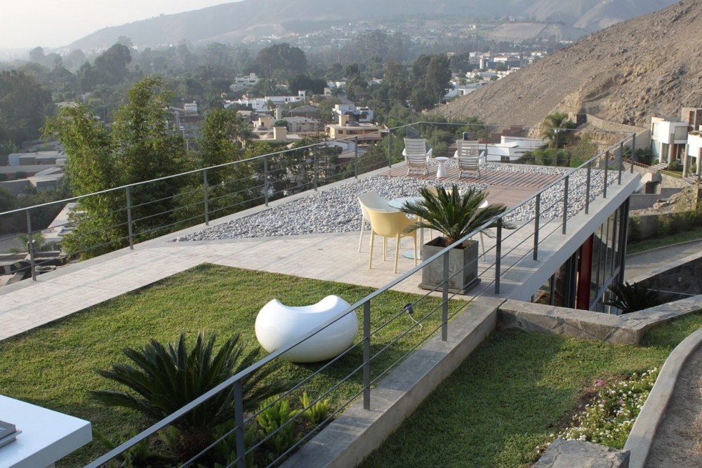 Viewpoint House / 2.8x arquitectos