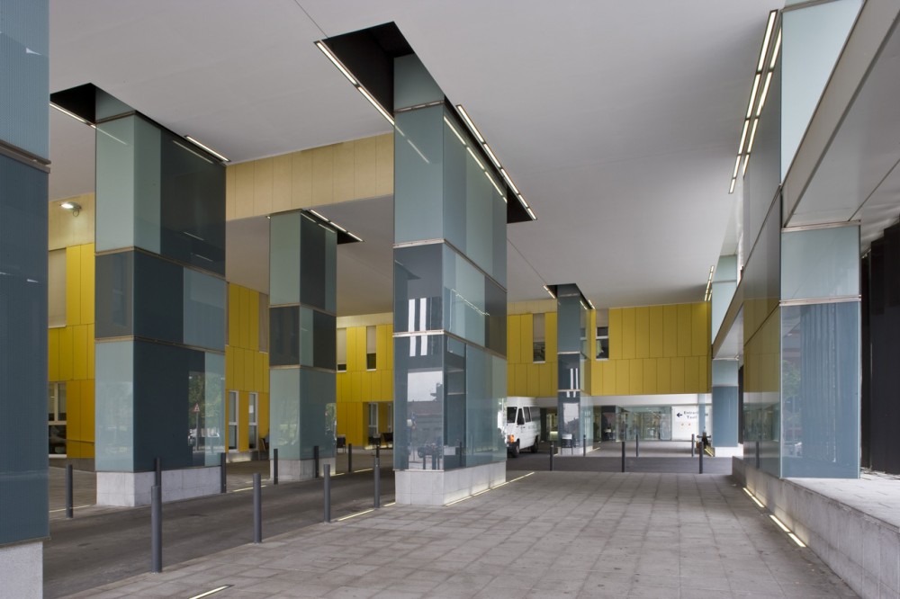 Expansion of the Hospital de Sabadell / Estudi PSP Arquitectura