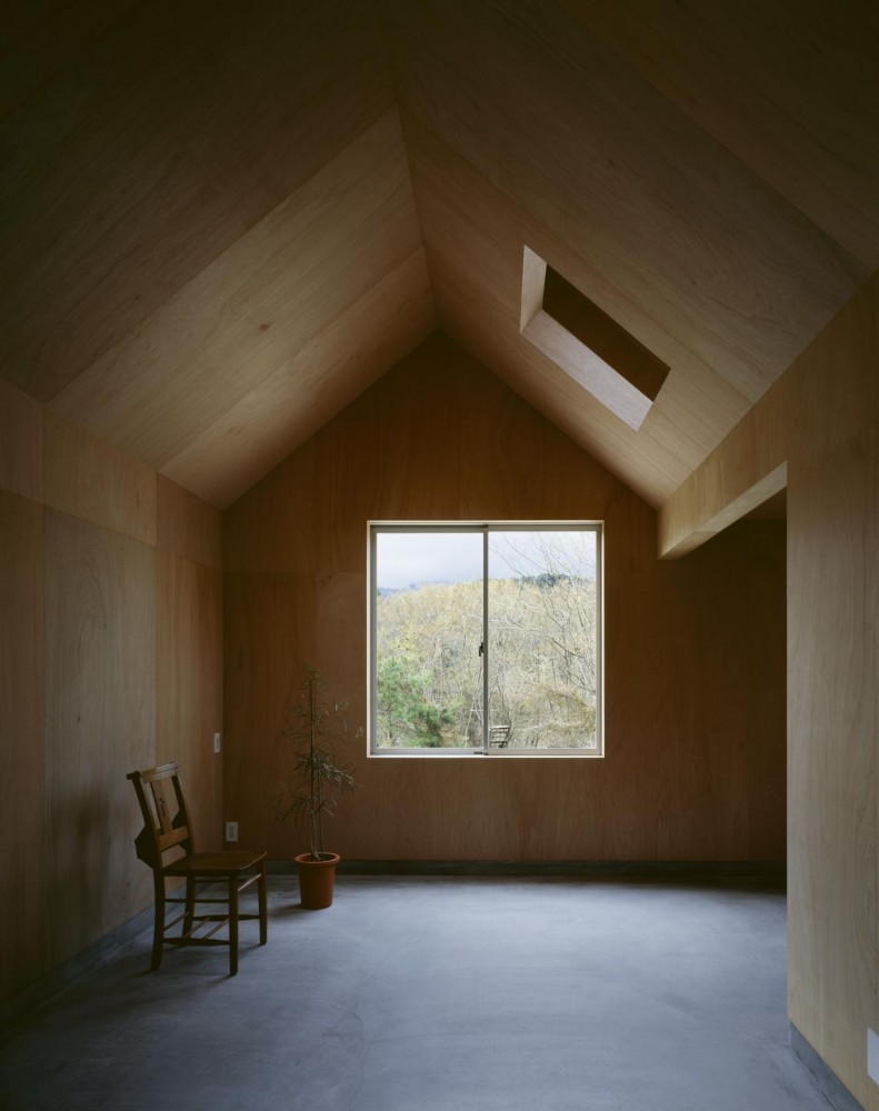 House in hieidaira / Tato Architects