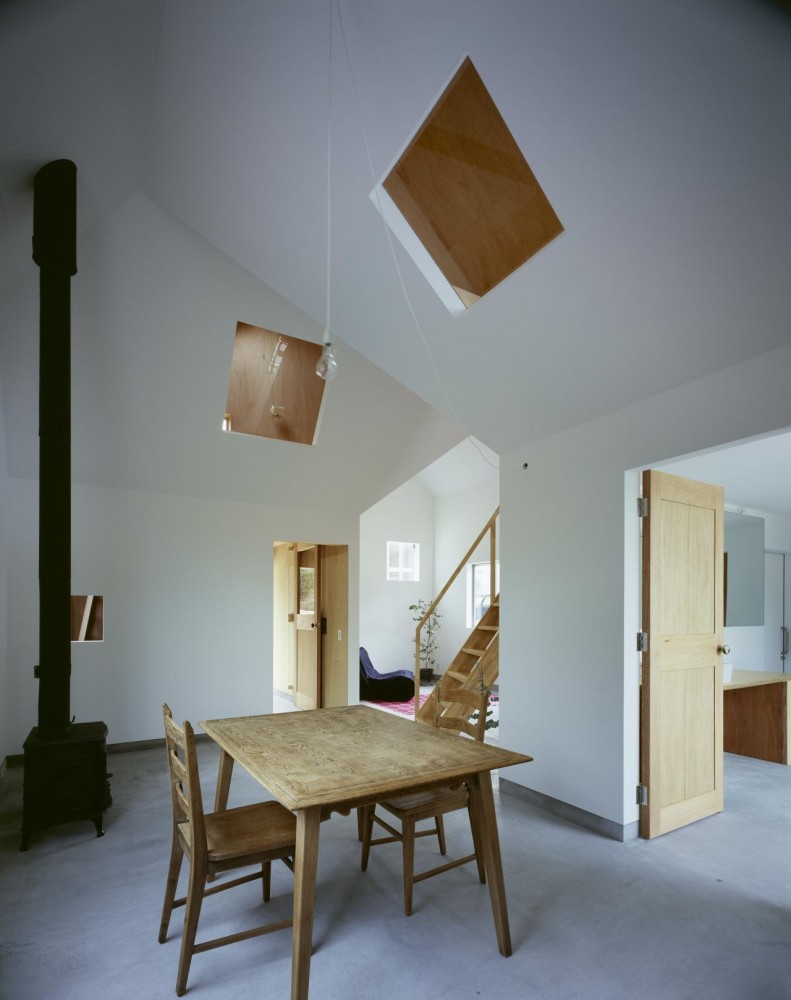 House in hieidaira / Tato Architects