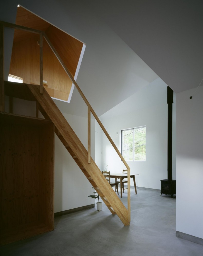 House in hieidaira / Tato Architects