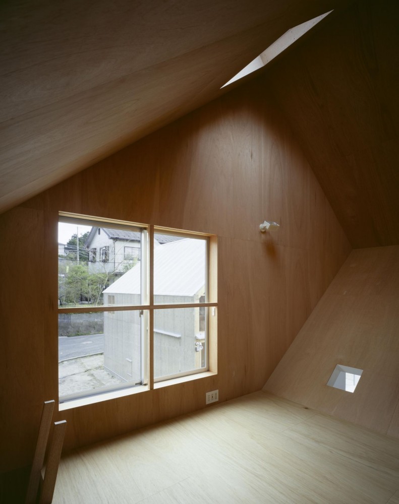 House in hieidaira / Tato Architects