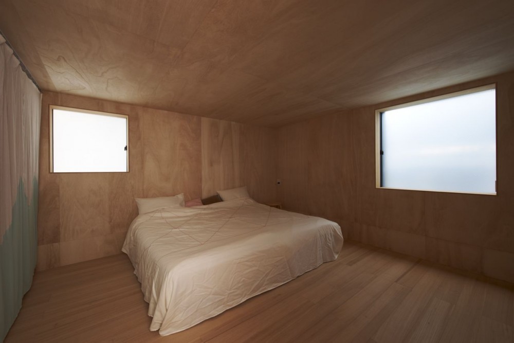 House in Futakoshinchi / Tato Architects