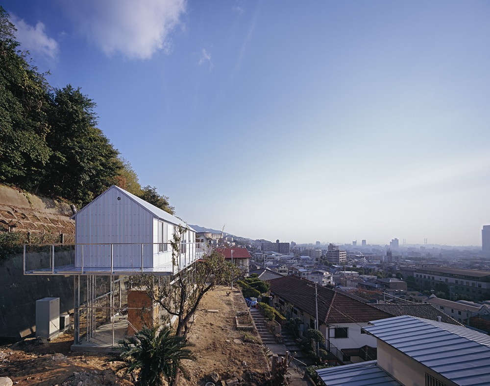 House in Rokko / Tato Architects