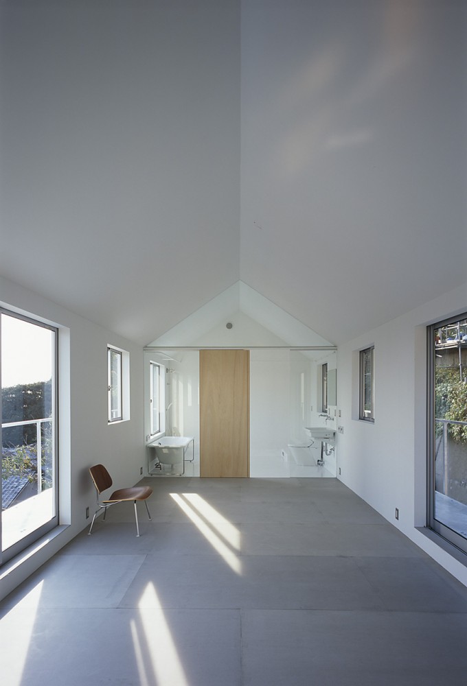 House in Rokko / Tato Architects