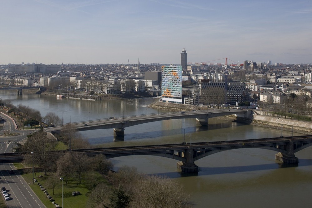 Architectural and urban redevelopment site in Nantes Saupin / FGP(a)