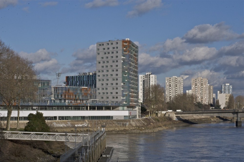 Architectural and urban redevelopment site in Nantes Saupin / FGP(a)