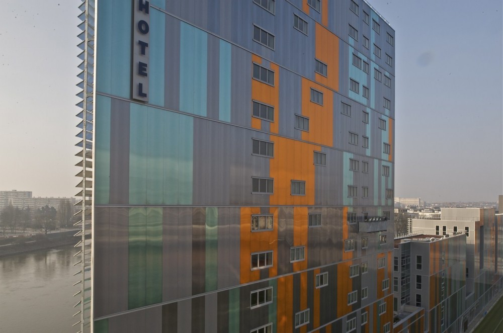 Architectural and urban redevelopment site in Nantes Saupin / FGP(a)
