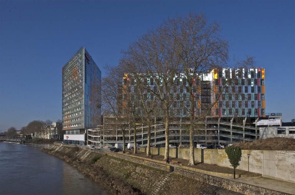 Architectural and urban redevelopment site in Nantes Saupin / FGP(a)