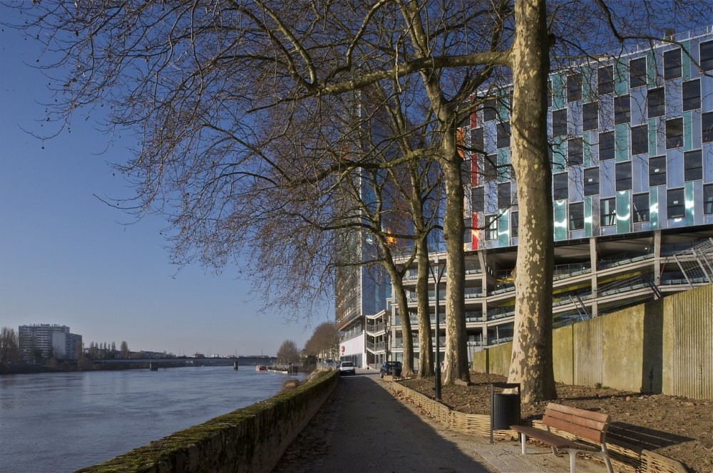 Architectural and urban redevelopment site in Nantes Saupin / FGP(a)