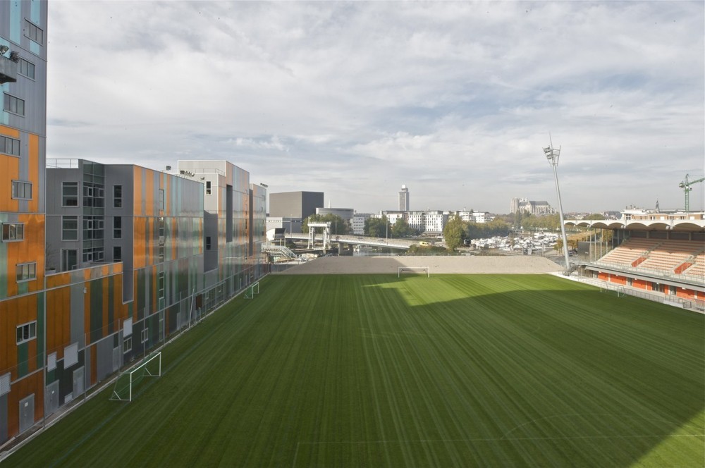 Architectural and urban redevelopment site in Nantes Saupin / FGP(a)