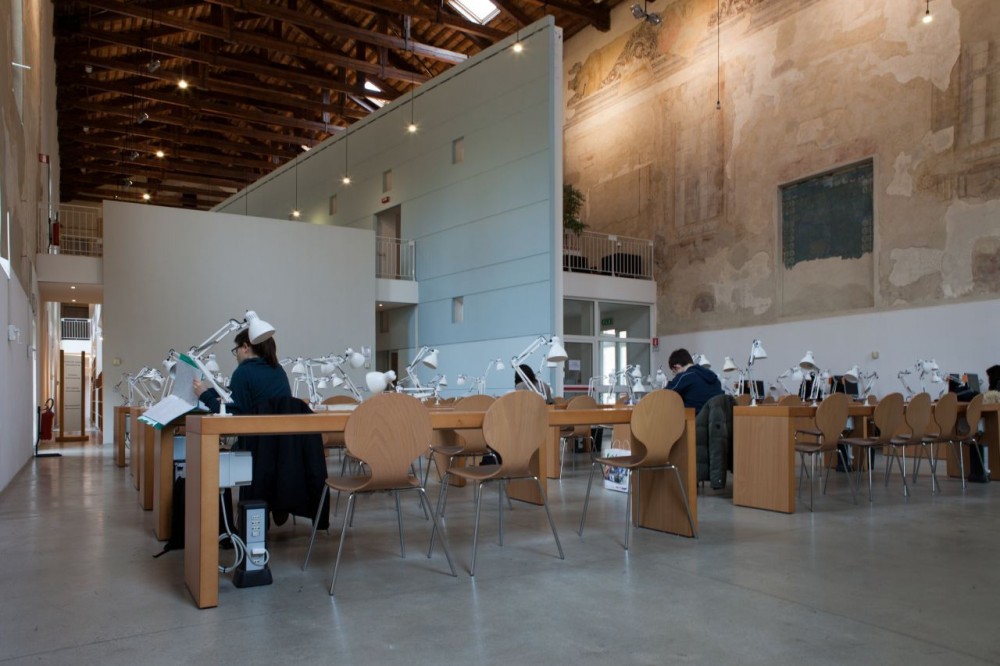 Chemical and Biological Library / Giuseppe Rebecchini