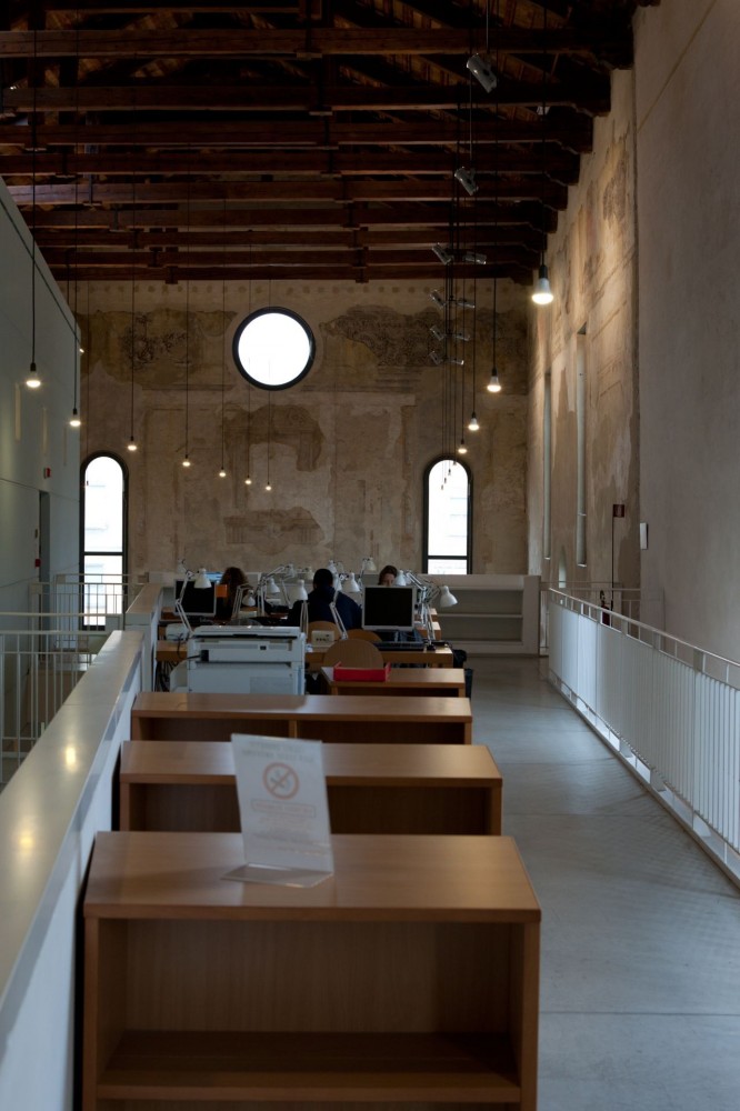 Chemical and Biological Library / Giuseppe Rebecchini