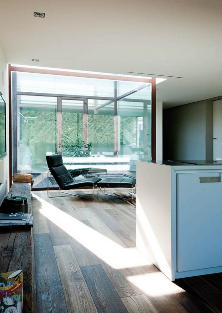 Single-Family Residence / Archiplan Studio