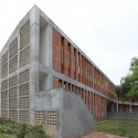 Tongjiang Recycled Brick School / Joshua Bolchover - John Lin Tongjiang Recycled Brick School / Joshua Bolchover - John Lin Courtesy of Rufwork