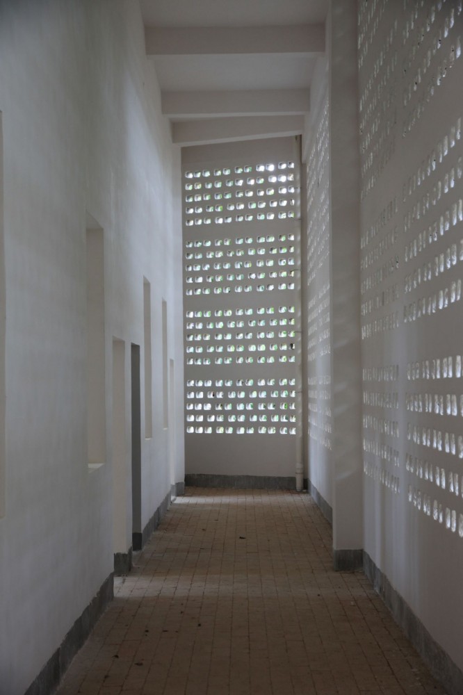 Tongjiang Recycled Brick School / Rufwork