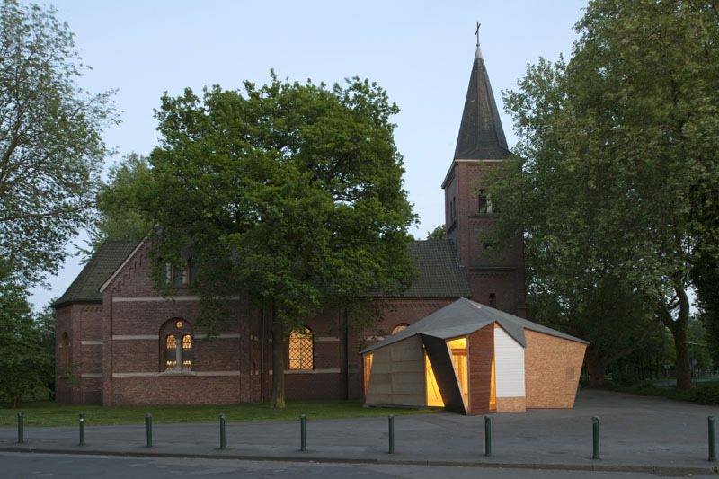 Synagogue Church Mosque / Ağırbaş + Wienstroer