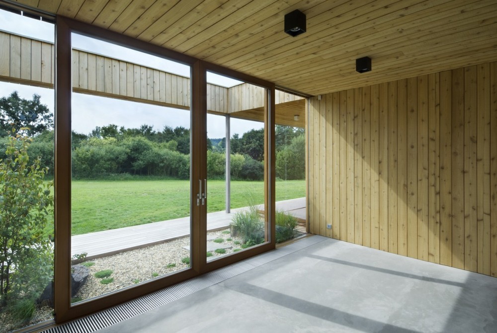 Weekend House in Buš / Markéta Cajthamlová