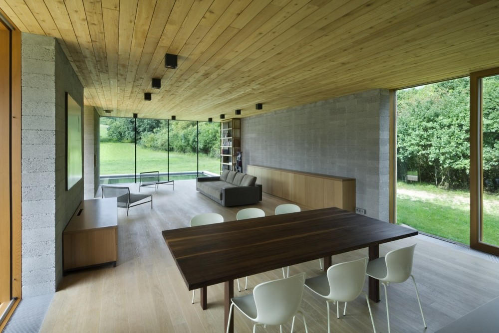 Weekend House in Buš / Markéta Cajthamlová