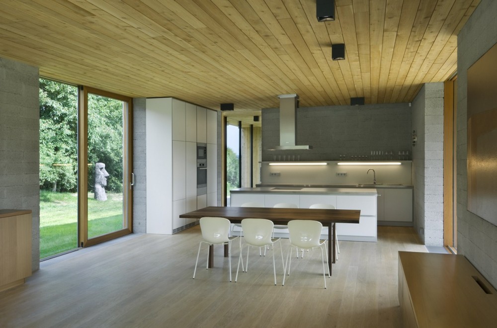 Weekend House in Buš / Markéta Cajthamlová