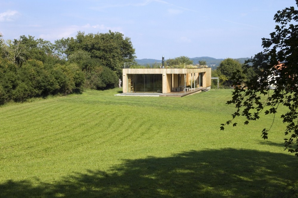 Weekend House in Buš / Markéta Cajthamlová