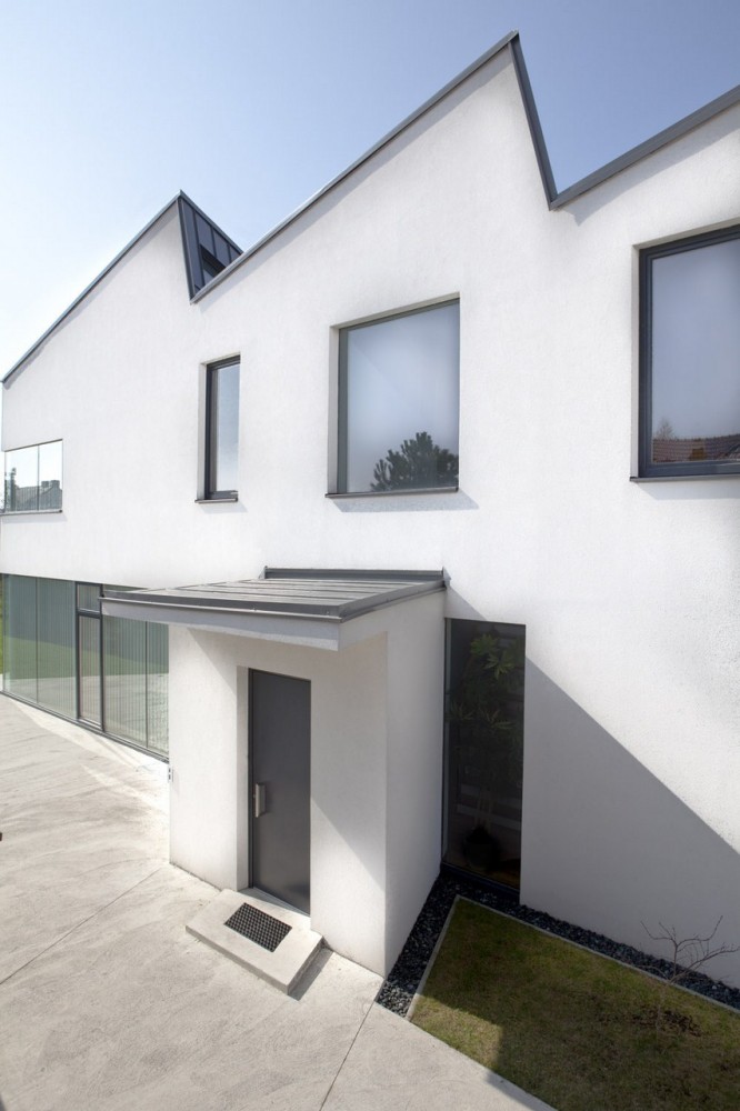 My Cousin’s House / Martin Möstbock