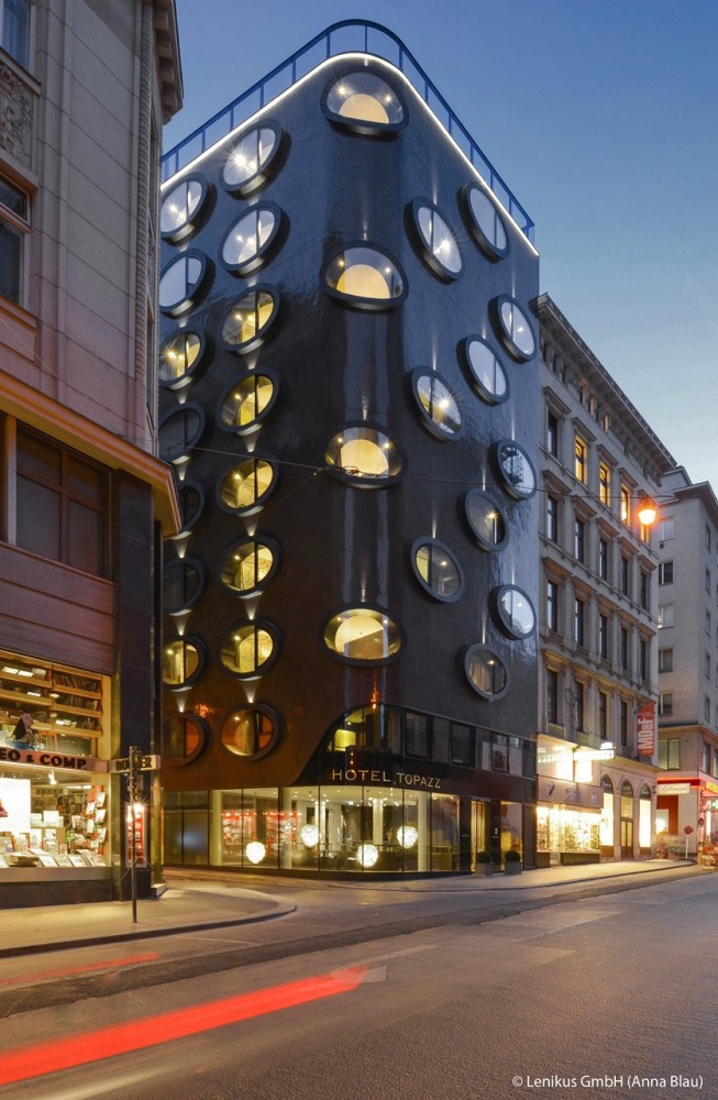 Hotel Topazz / BWM Architects