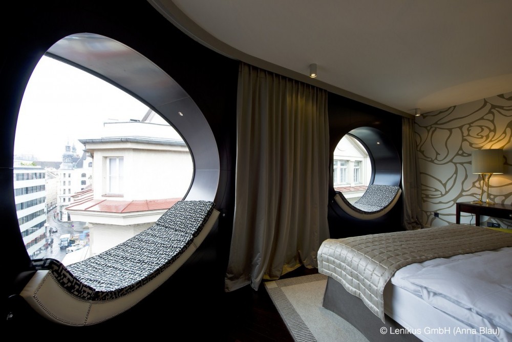 Hotel Topazz / BWM Architects
